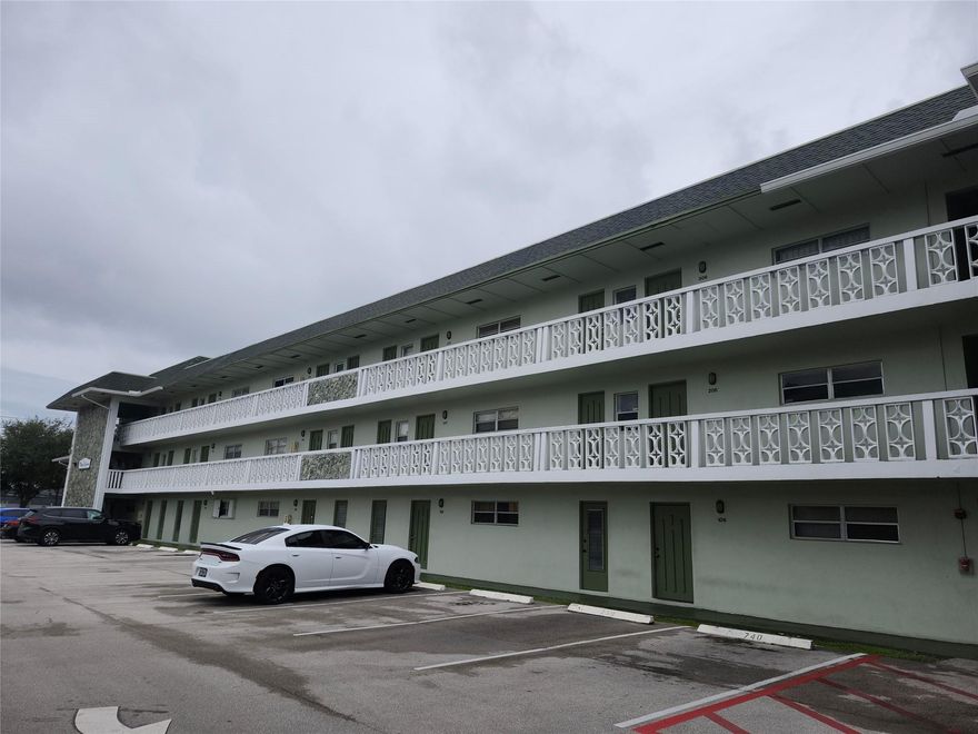 PLANTATION-----"VILLAGE GREEN"---LOVELY--BRIGHT --SPACIOUS - ON 3RD FLOOR ---2 BEDROOMS---1 BATH---OPEN BALCONY WITH POOL &  GARDEN VIEW------FRESHLY CLEANED & PAINTED--------COMMUNITY LAUNDRY -----ELEVATOR ----SECURITY CAMERAS---1 ASSIGNED PARKING SPACE WITH AMPLE GUEST PARKING----EXTRA STORAGE SPACE ----LOCATED IN THE HEART OF PLANTATION-----MINUTES FROM ALL MAJOR ROADS----SCHOOLS-----SHOPPING-----PARKS----RESTAURANTS------MALLS------ENTERTAINMENT VENUES-----CASINOS-----AIRPORTS-----AND THE BEACHES-----   1ST   AND SECURITY TO MOVE IN----600 MIN CREDIT SCORE --------NEED VERIFIABLE INCOME-----CLEAN BACKGROUND CHECK----NO PETS------NO PRIOR EVICTIONS..........2 VEHICLES PERMITTED.......RENT INCLUDES WATER/PEST CONTROL/TRASH   ----- --EASY TO VIEW............