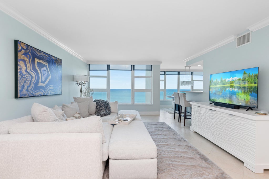 Photo of 1620 S Ocean Boulevard #10m, Lauderdale By The Sea, FL 33062 (MLS # B26041037)