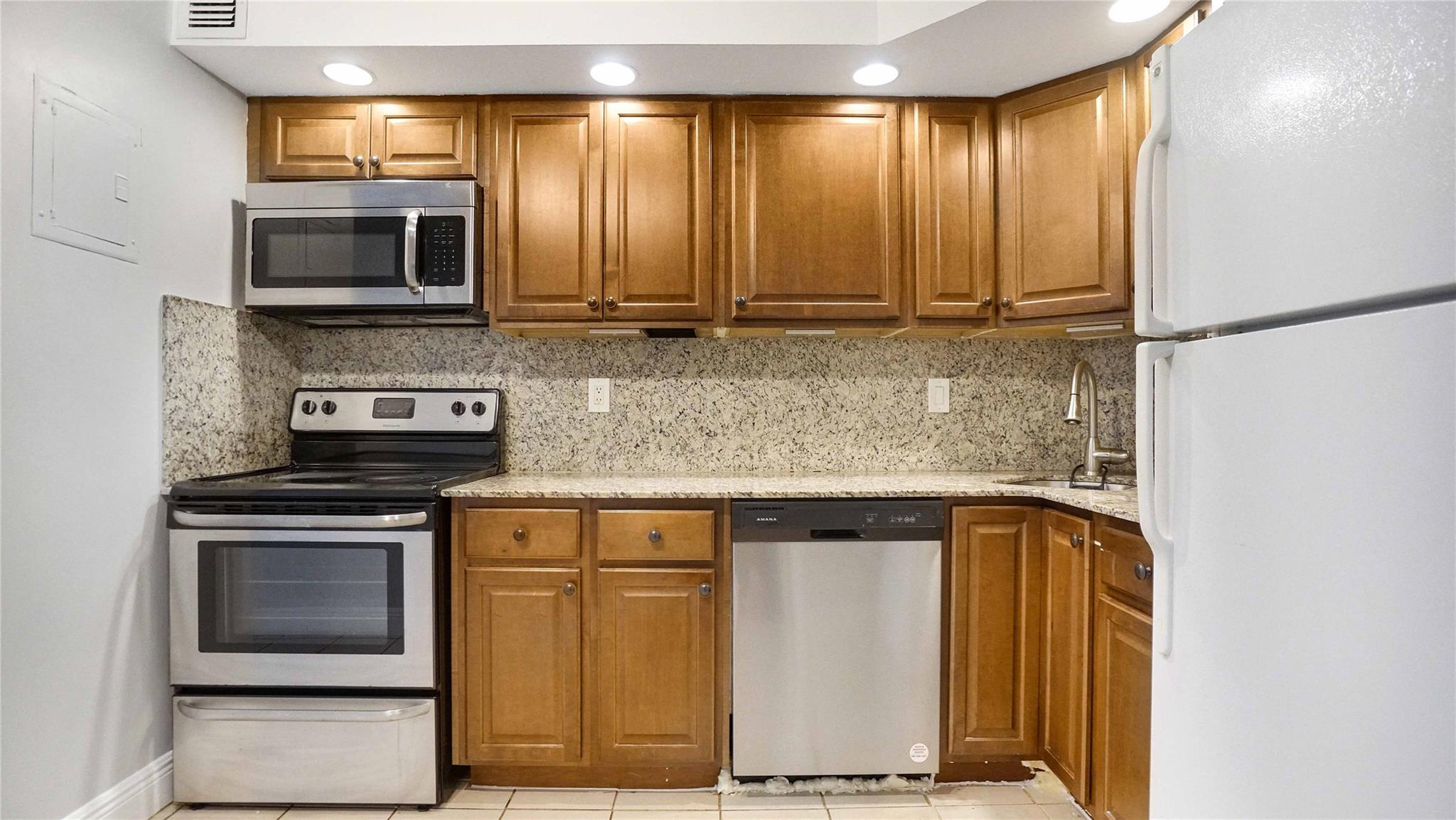 Renovated one bedroom /one bath first floor unit in private gated community in the heart of Oakland Park. Featuring tile floors throughout, kitchen with granite countertops, freshly painted and move-in ready. Huricane impact glass roller window in the bedroom. Frsh paint throughout. Community has over 10 acres of land and is certified wildlife habitat! Amenities include, clubhouse, gym, tennis court, bbq, car wash, billiards table, car wash, garden areas, security patrol at night, plus much more.
Brand new roofs ,all buildings completed this year, assessment paid in full.
EASY TO SHOW,