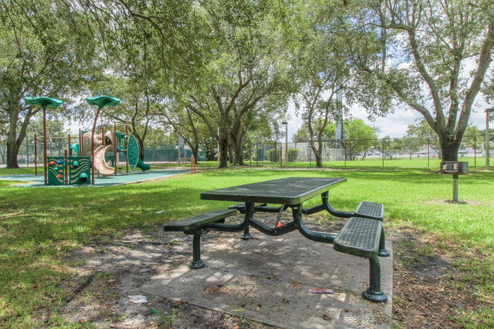 PINES 2 - Residential