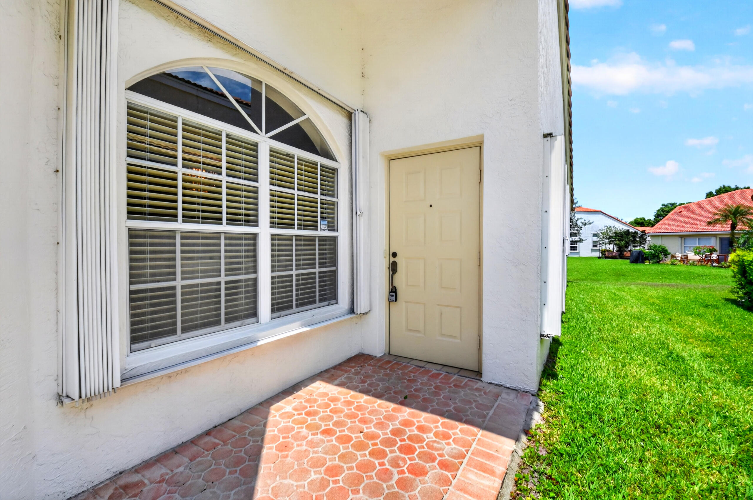 15340 Floral Club Road
