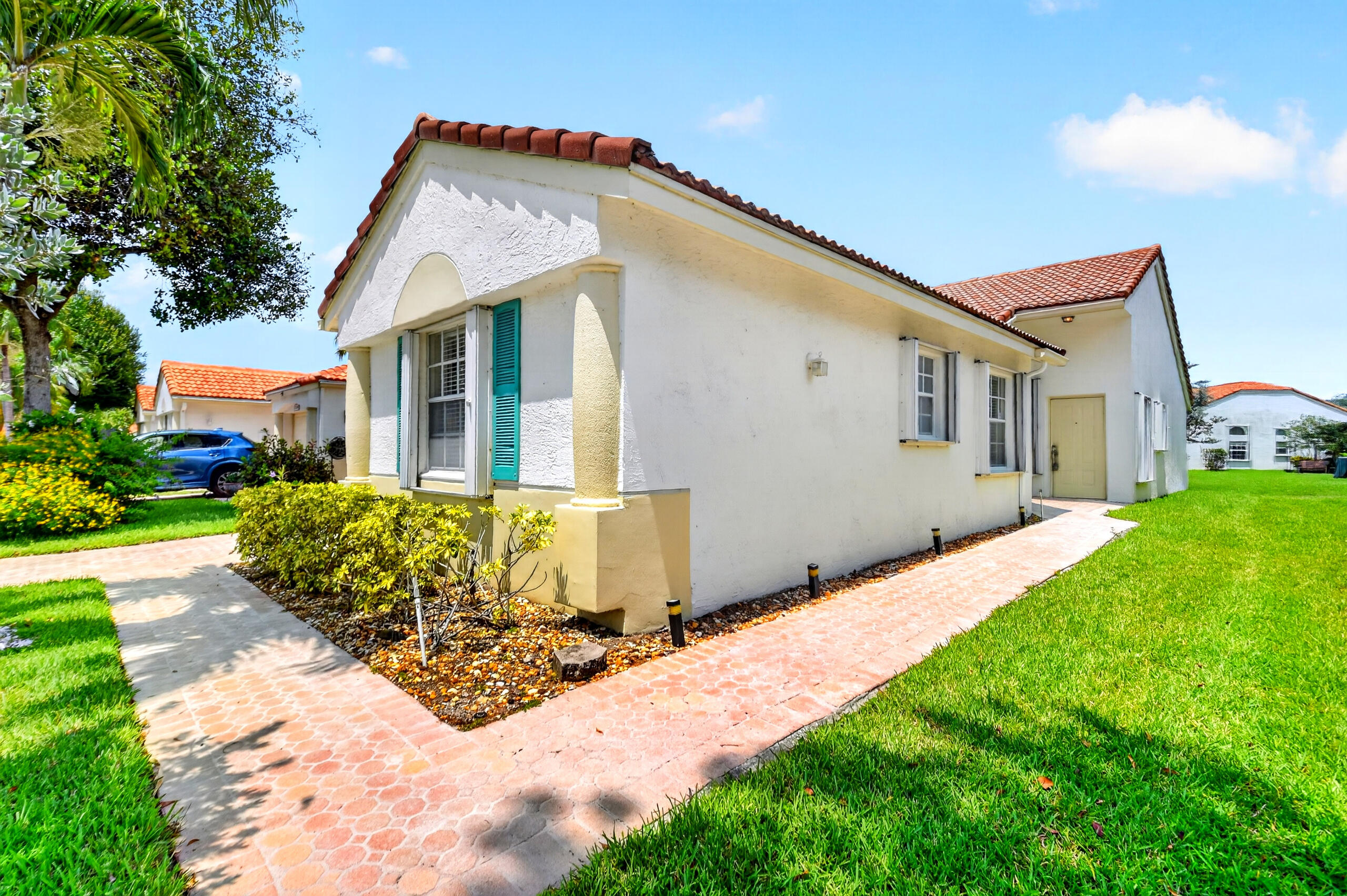 15340 Floral Club Road
