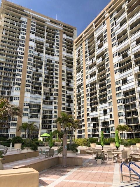 PLAZA SOUTH CONDO - Residential Lease
