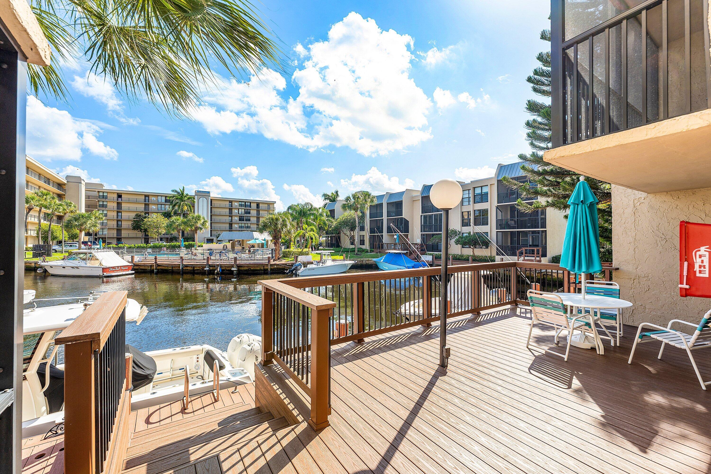 10 Royal Palm Way 203