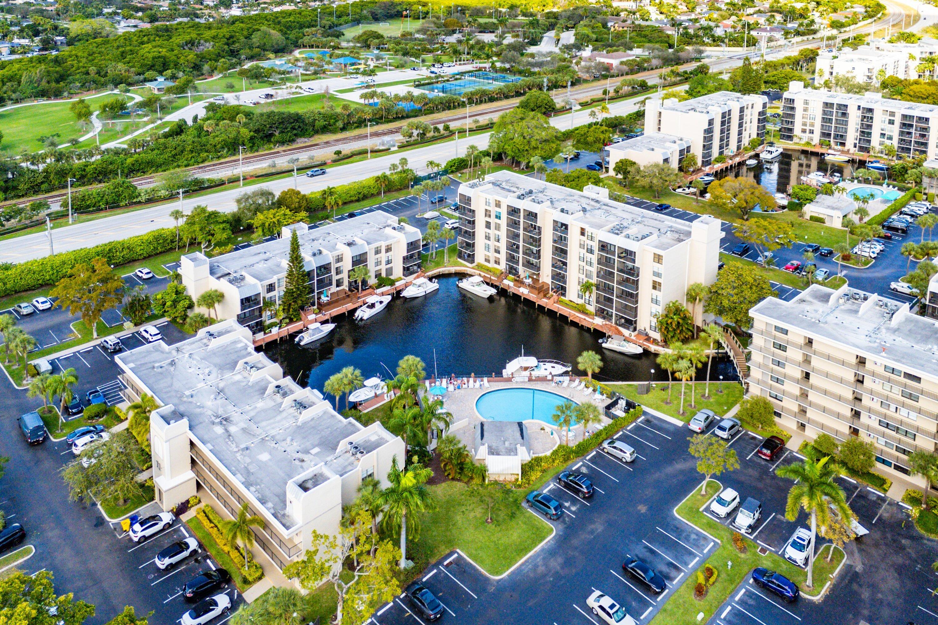 BOCA BAYOU - Residential