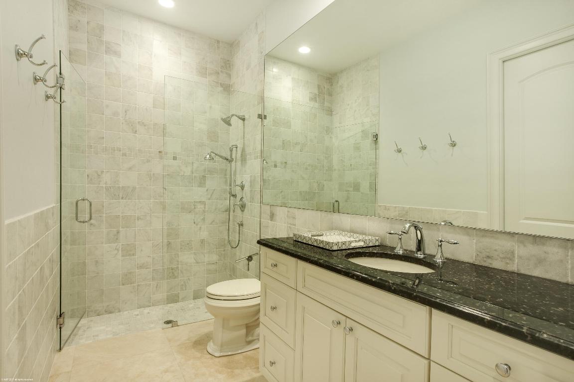 PALM BEACH POINT - Residential