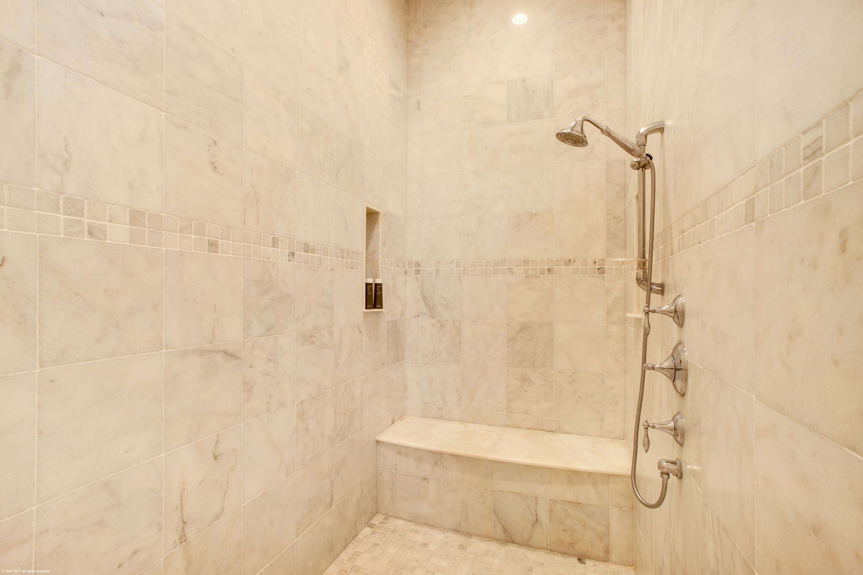 PALM BEACH POINT - Residential