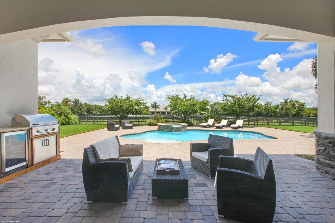 PALM BEACH POINT - Residential