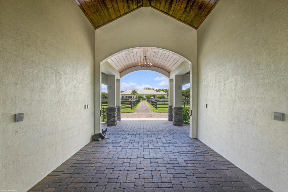 PALM BEACH POINT - Residential