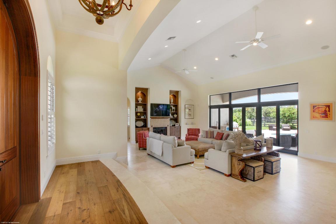 PALM BEACH POINT - Residential