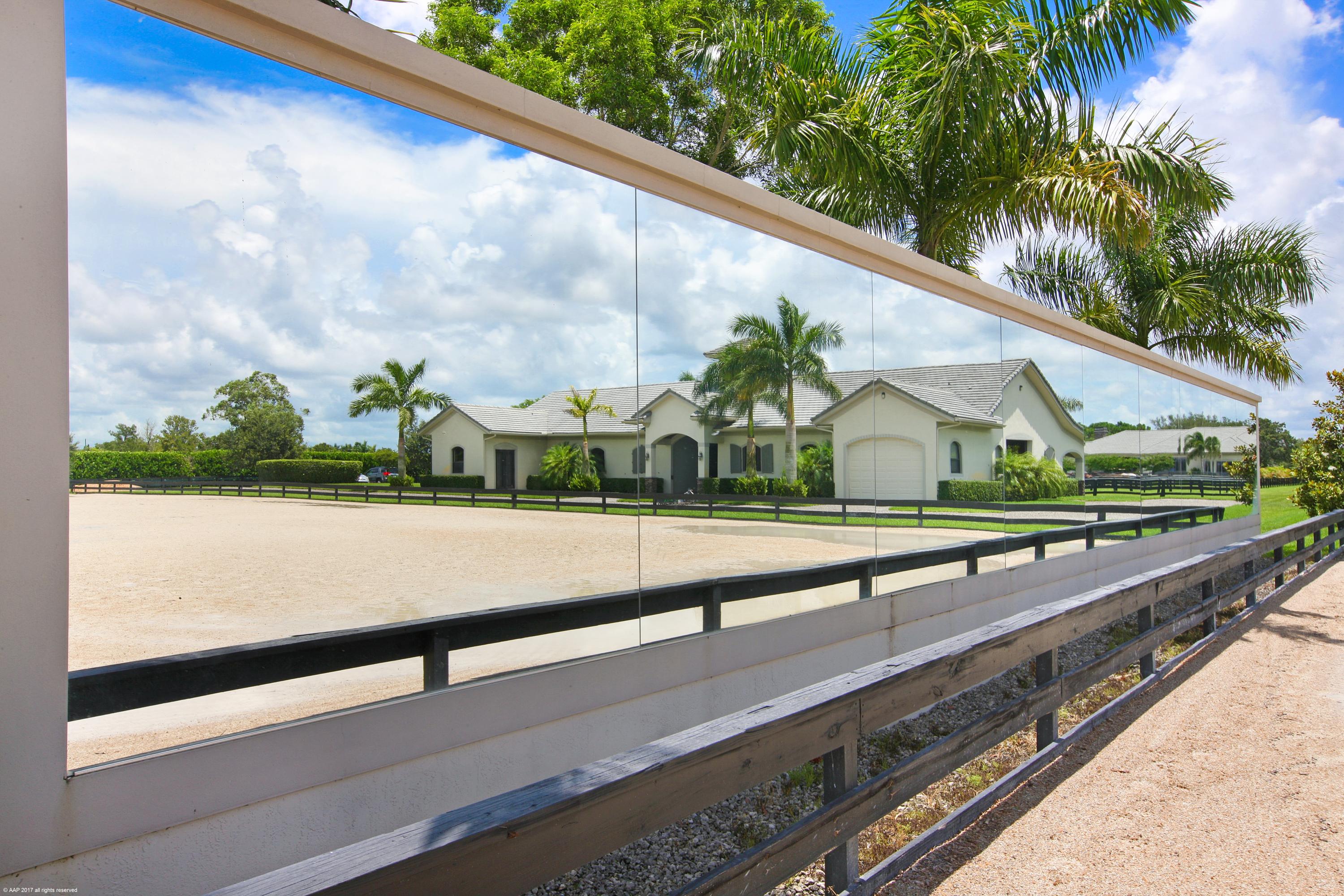 PALM BEACH POINT - Residential