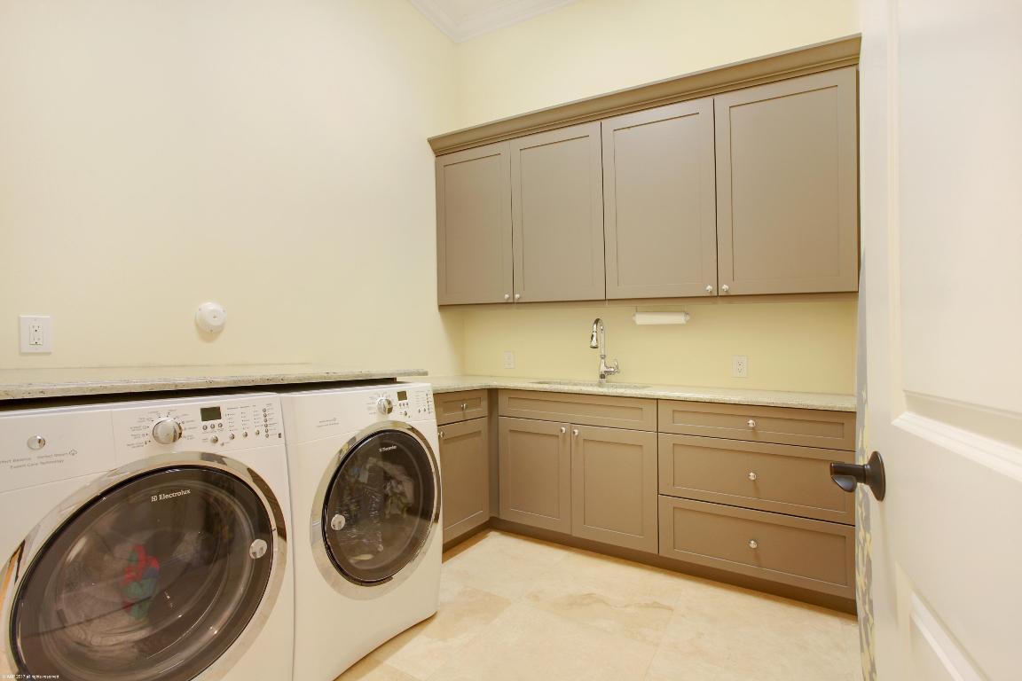 PALM BEACH POINT - Residential