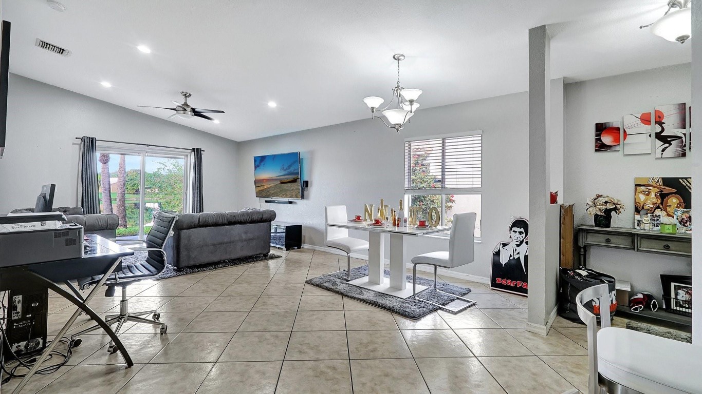 SILVER FALLS - Residential