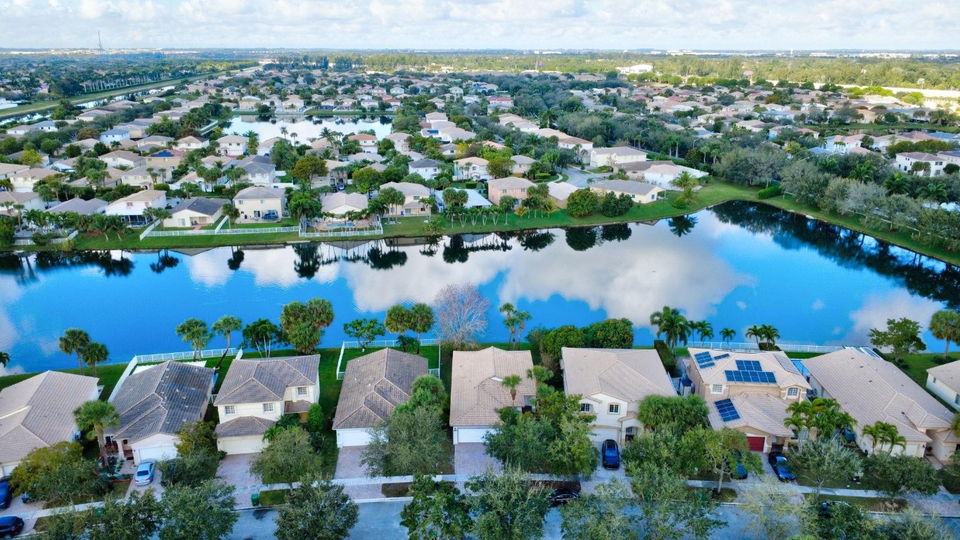SILVER FALLS - Residential