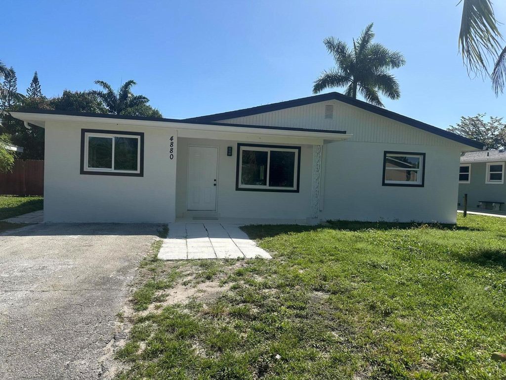 Photo of 4880 Dell Avenue, Lake Worth, FL 33461 (MLS # R10967587)