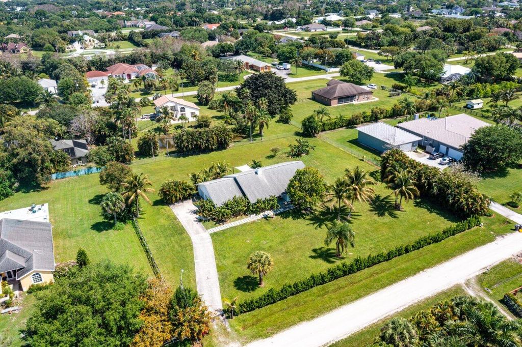 Photo of 16590 79th Terrace Ter N, Palm Beach Gardens, FL 33418 (MLS # R10789218)