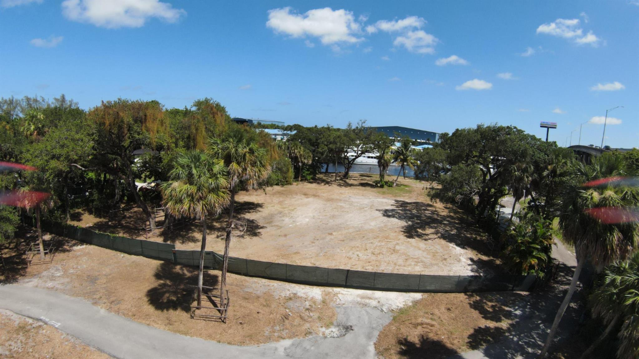 2060 SW 16th Court