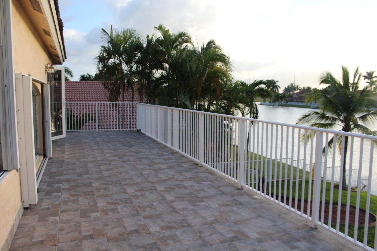 Encantada - Residential