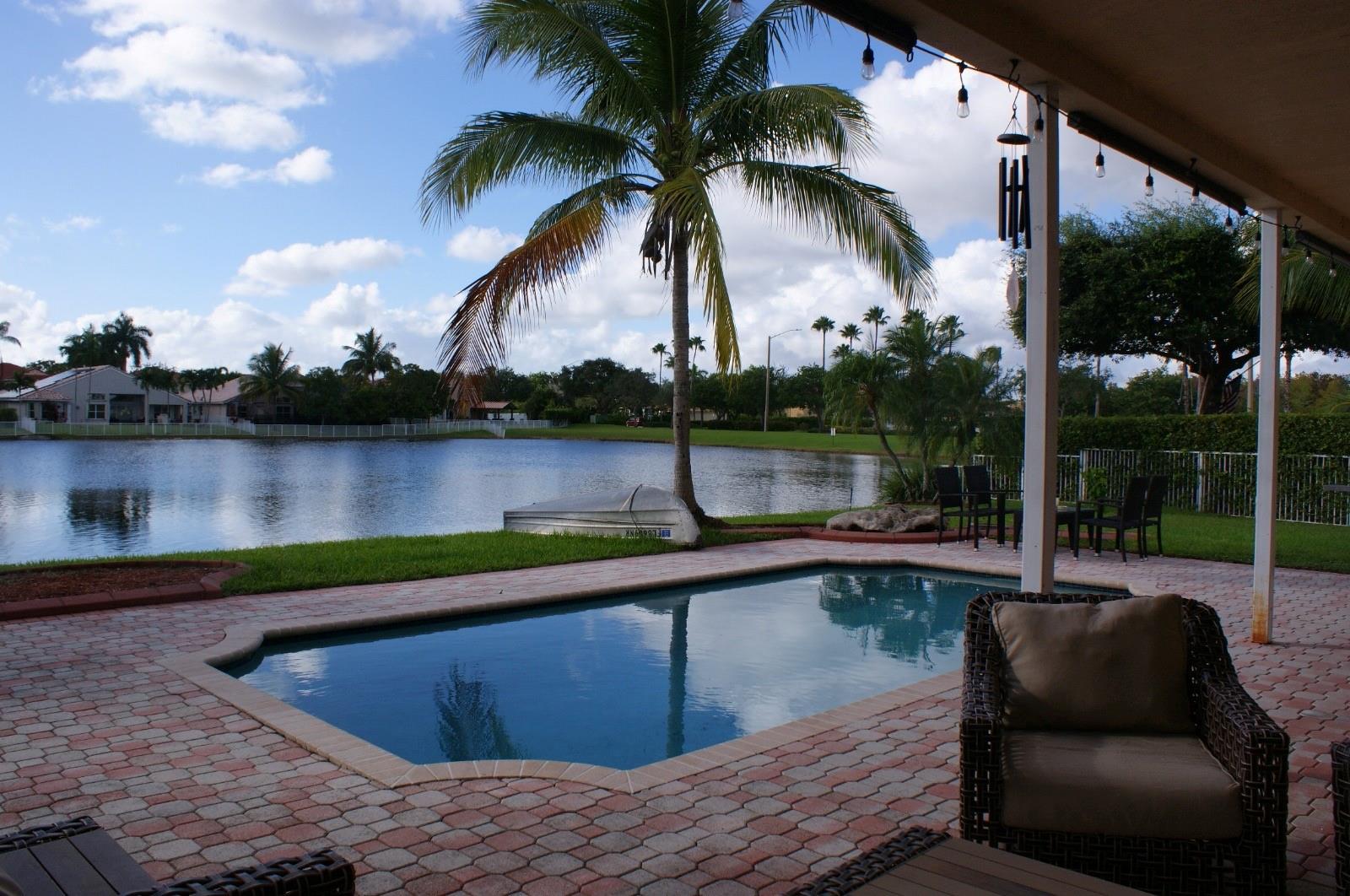 Encantada - Residential