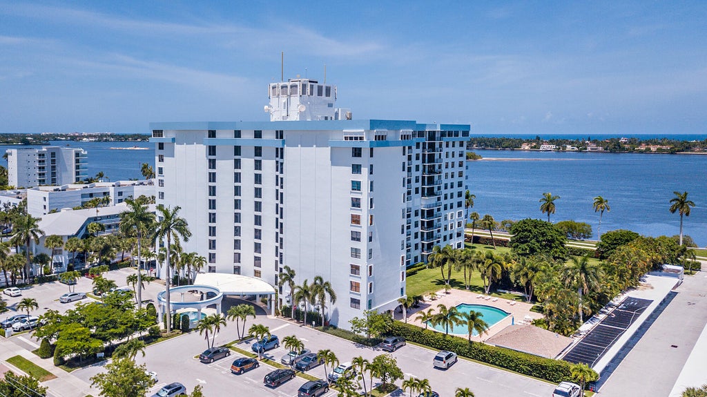 Photo of 3800 Washington Road #901, West Palm Beach, FL 33405 (MLS # B26042310)