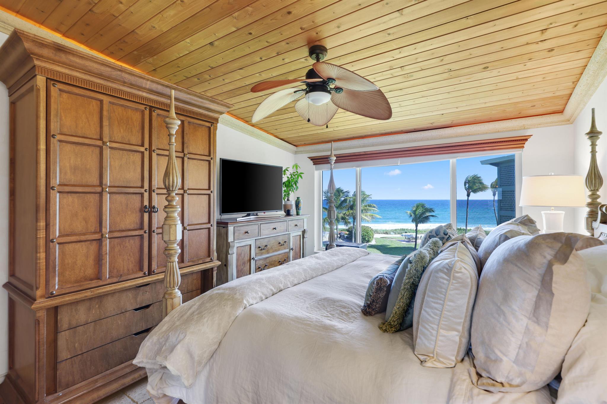 HILLSBORO MILE OCEAN APTS - Residential