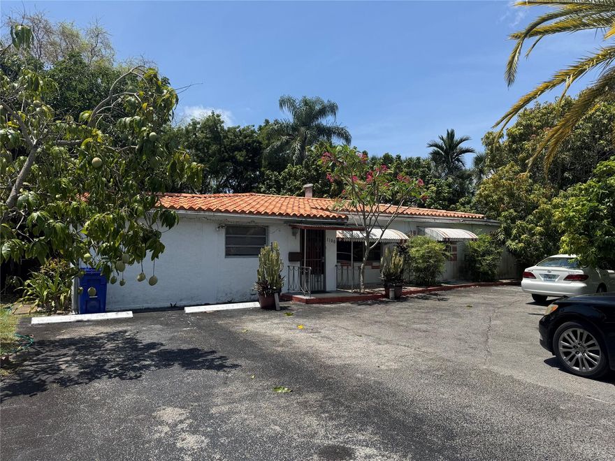 NMB single family home with large/deep pool, 1800 sqft home. 4 bedroom and 3 full bathrooms. 12246 sqft lot size at corner lot. next to NMB cannel. Very good location. many tropical fruit trees. large parking space for 6 to 8 cars parking. show only by appointment. New exterior paint