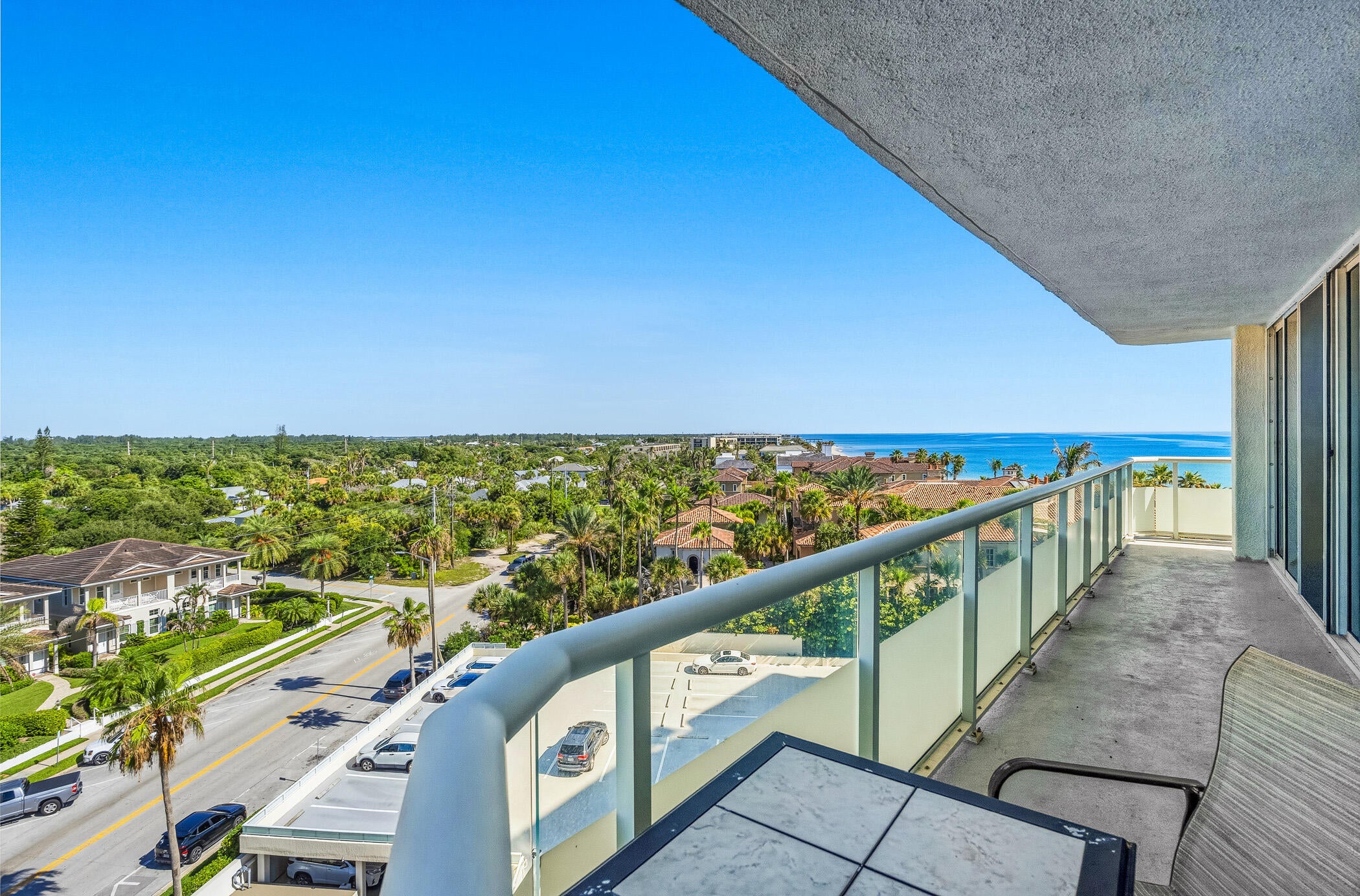 3554 Ocean Drive, Vero Beach, FL, 32963/$925,000 4 3554 Ocean Drive