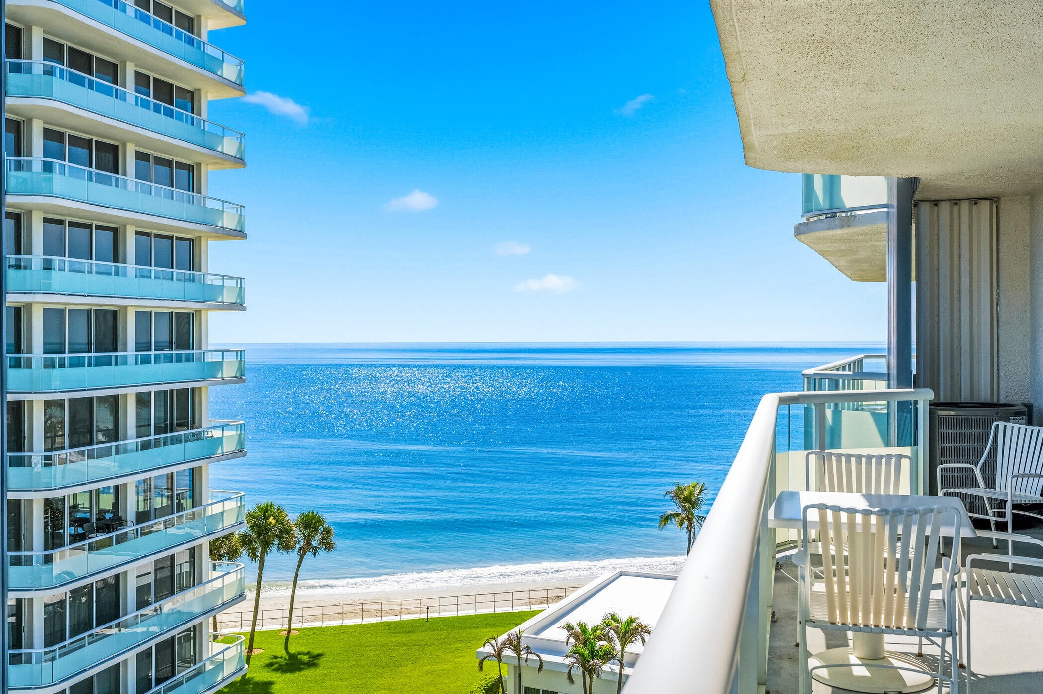 3554 Ocean Drive, Vero Beach, FL, 32963/$925,000 1 3554 Ocean Drive