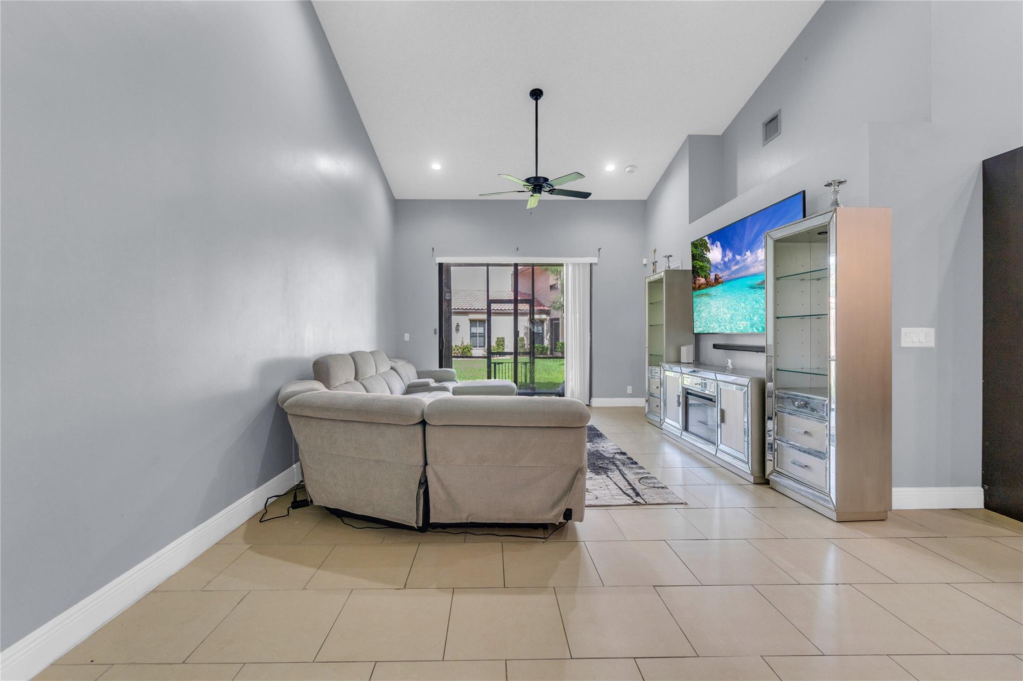 La Mirage - Residential