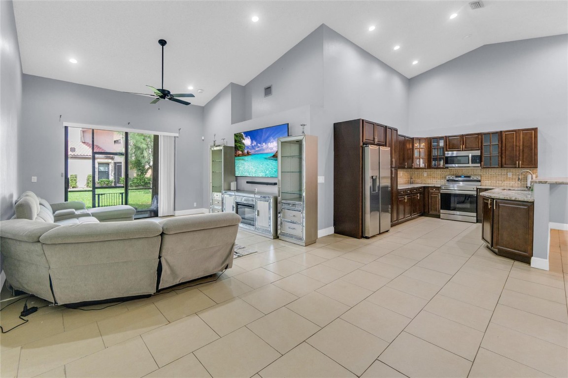 La Mirage - Residential