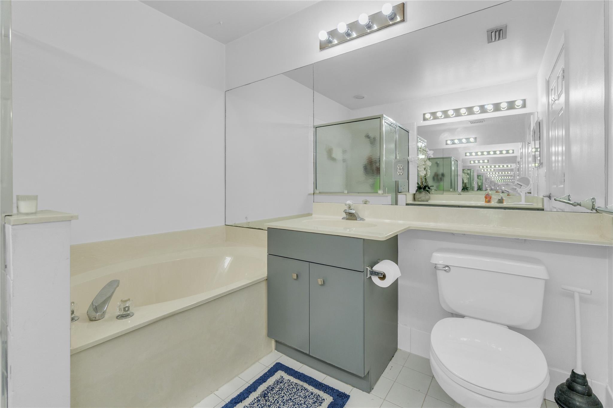 La Mirage - Residential