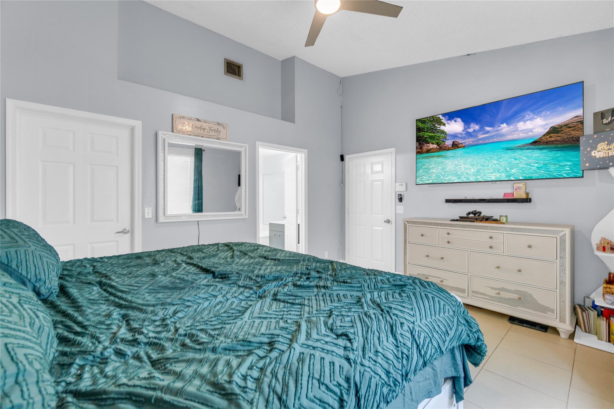 La Mirage - Residential