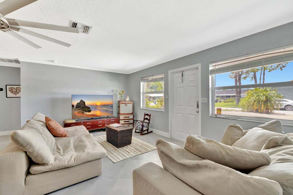 Photo of 1894 SE Lafayette Street, Stuart, FL 34997 (MLS # B26056231)