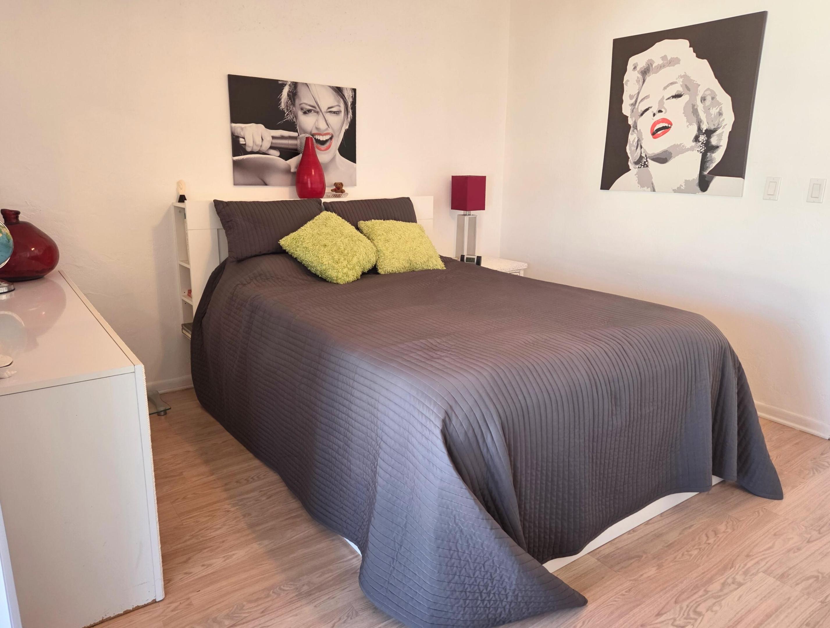 LAKESIDE POINT APT 5 CONDO - Residential