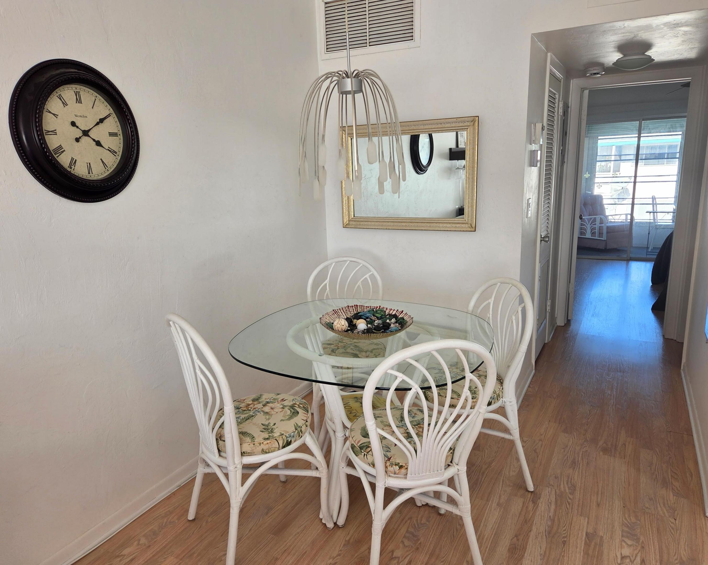 LAKESIDE POINT APT 5 CONDO - Residential