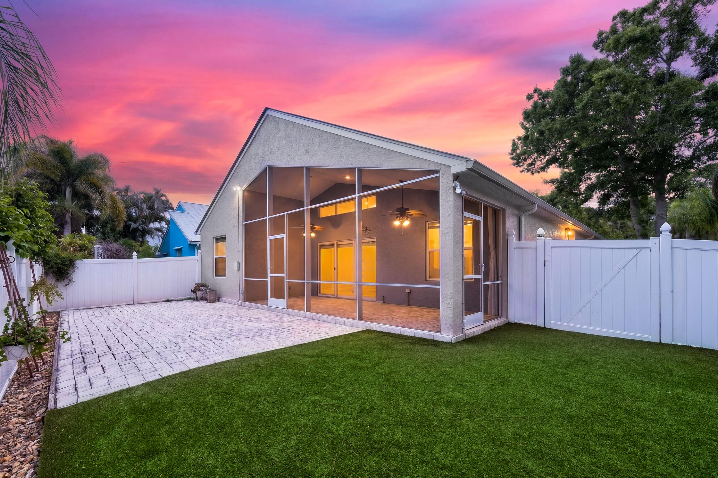 2401 SW Estella Terrace