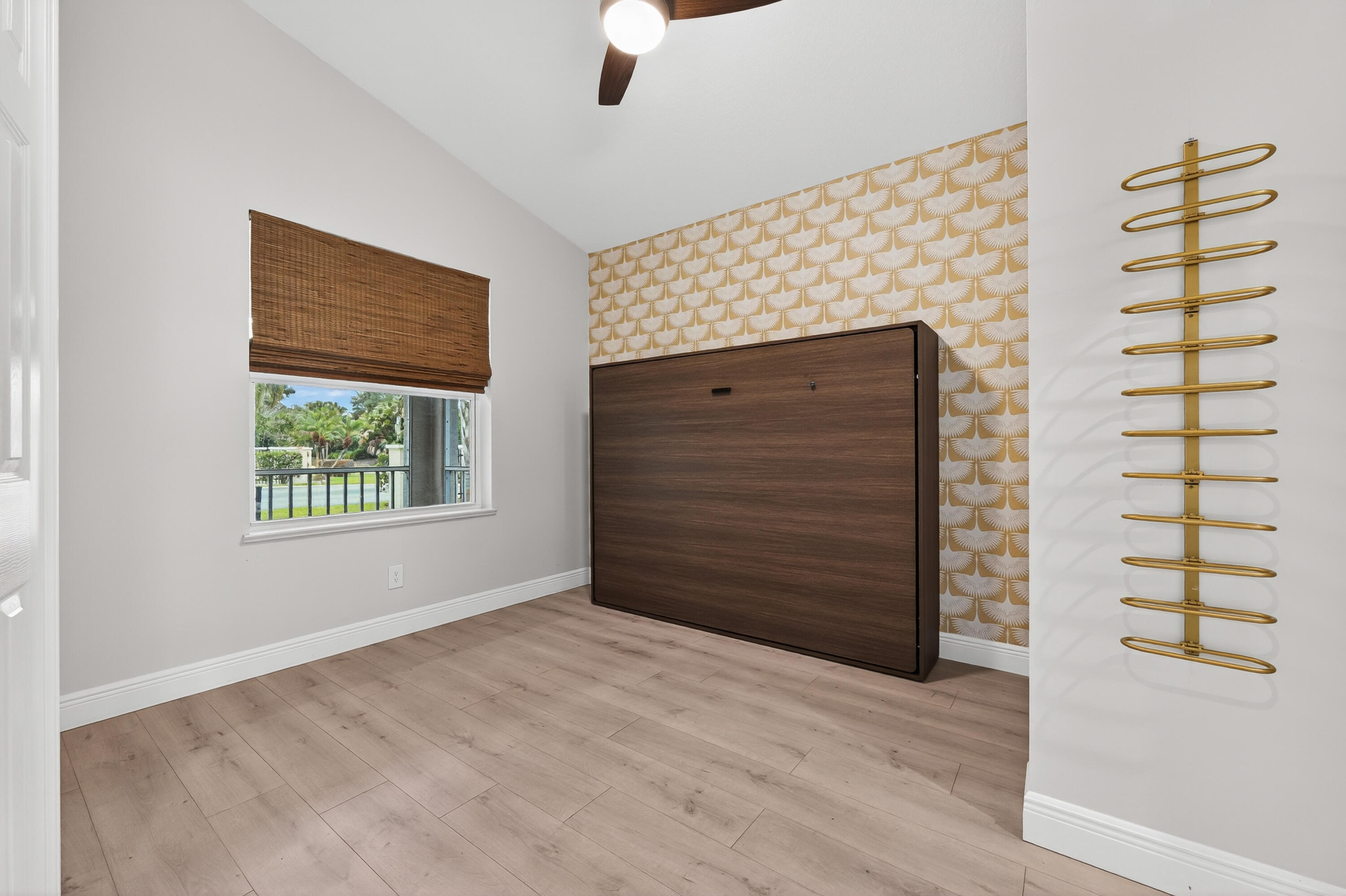 2401 SW Estella Terrace