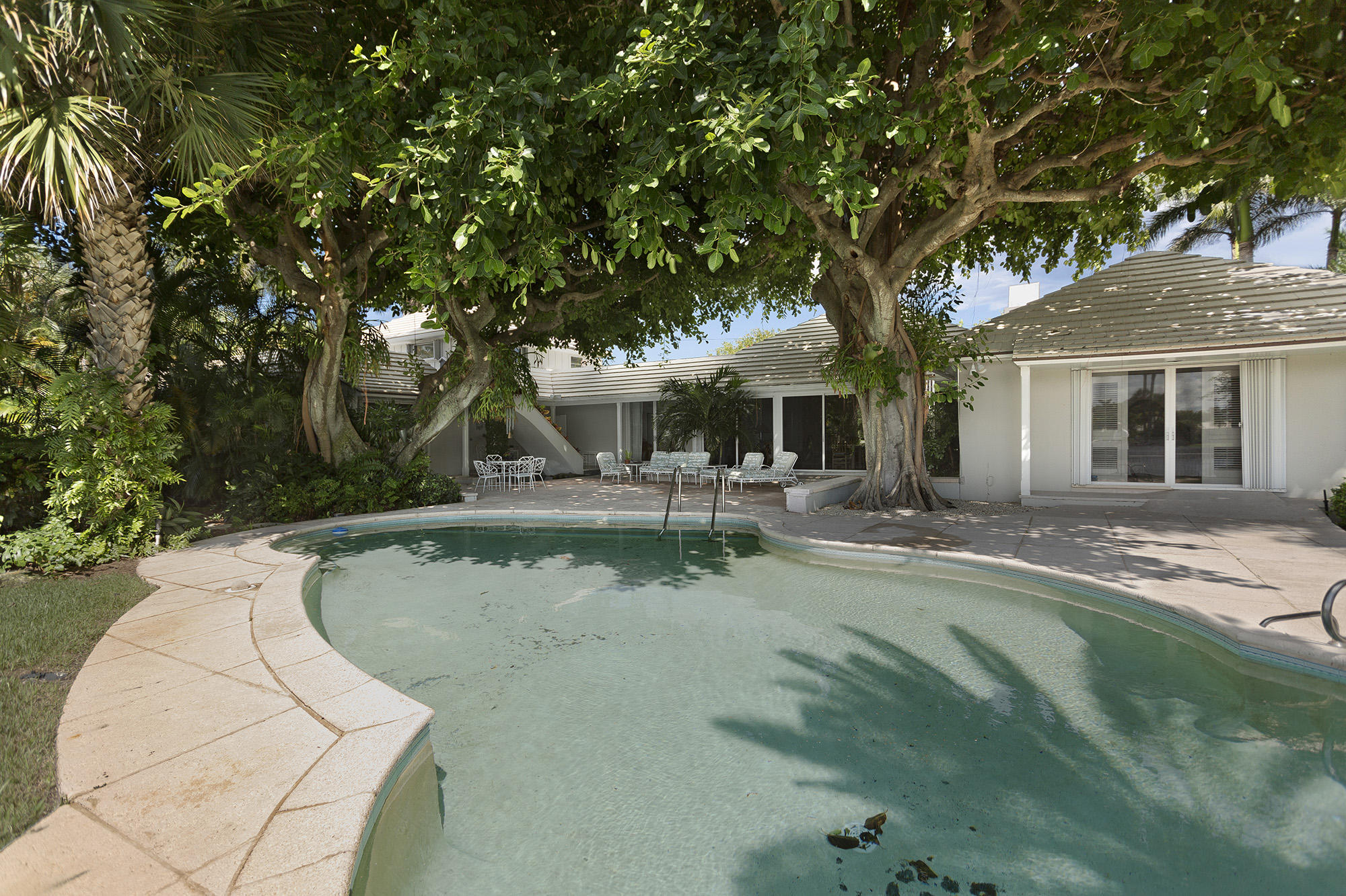 POLO COVE IN - Residential