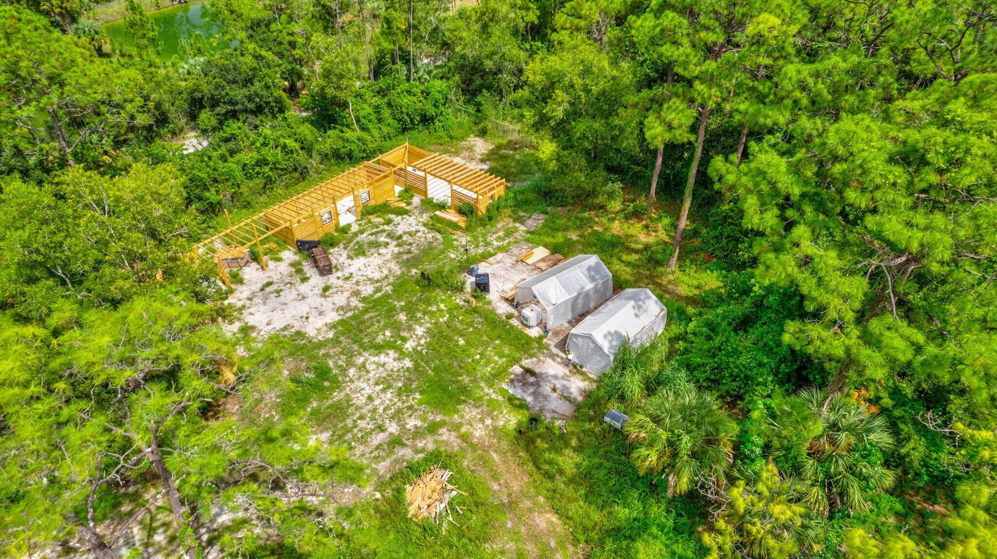 LOXAHATCHEE GROVES - Land