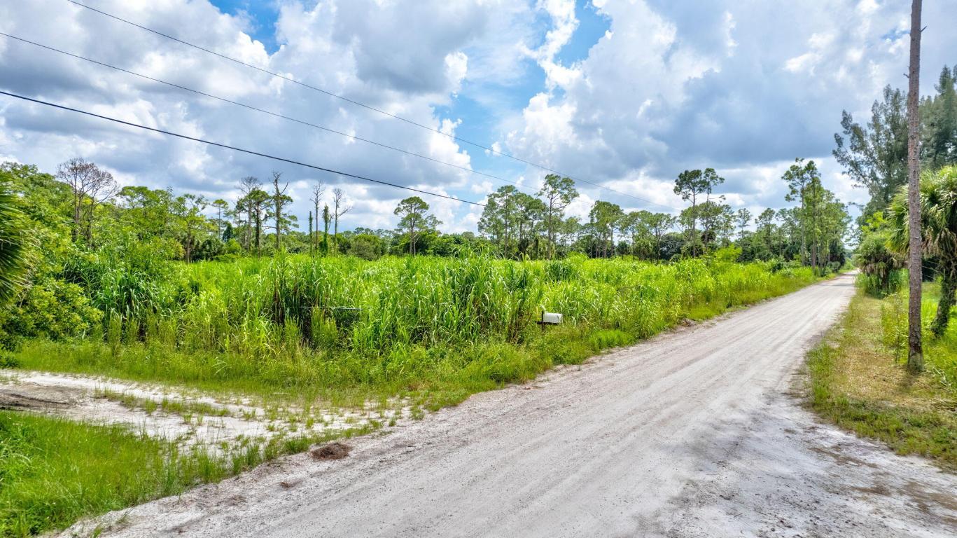 LOXAHATCHEE GROVES - Land