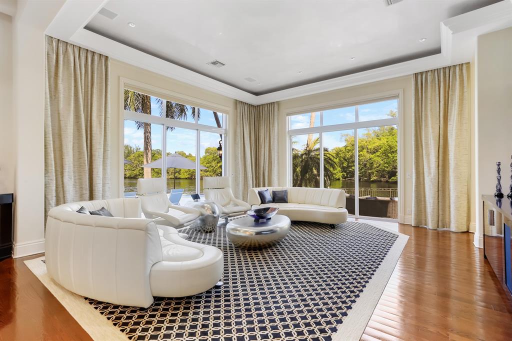 LITTLE HARBOR ON THE HILLSBORO SEC 1 - Residential