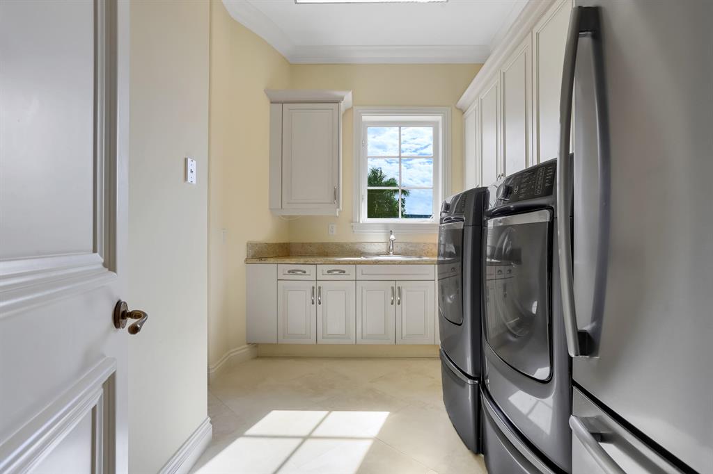 LITTLE HARBOR ON THE HILLSBORO SEC 1 - Residential