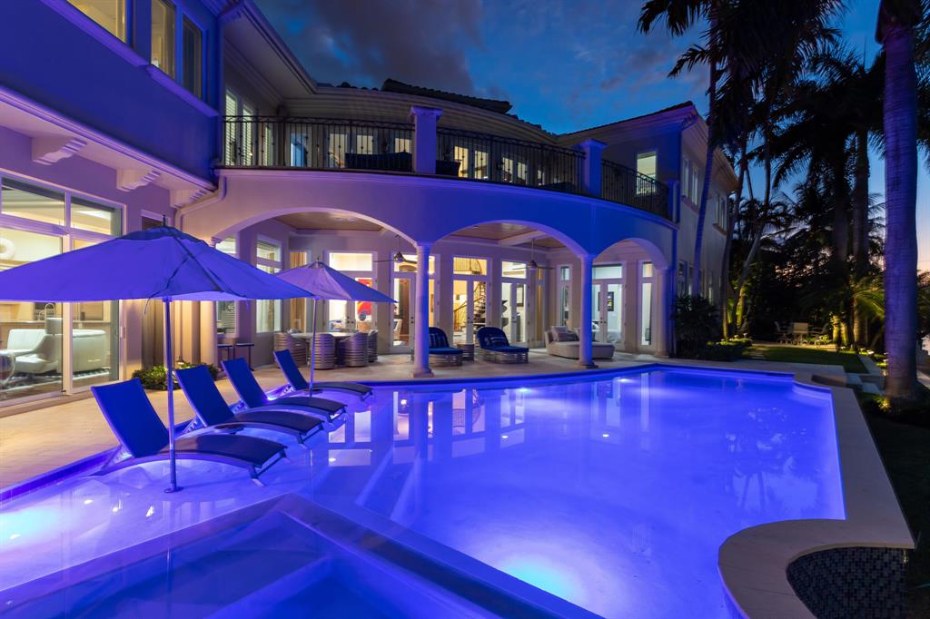 LITTLE HARBOR ON THE HILLSBORO SEC 1 - Residential