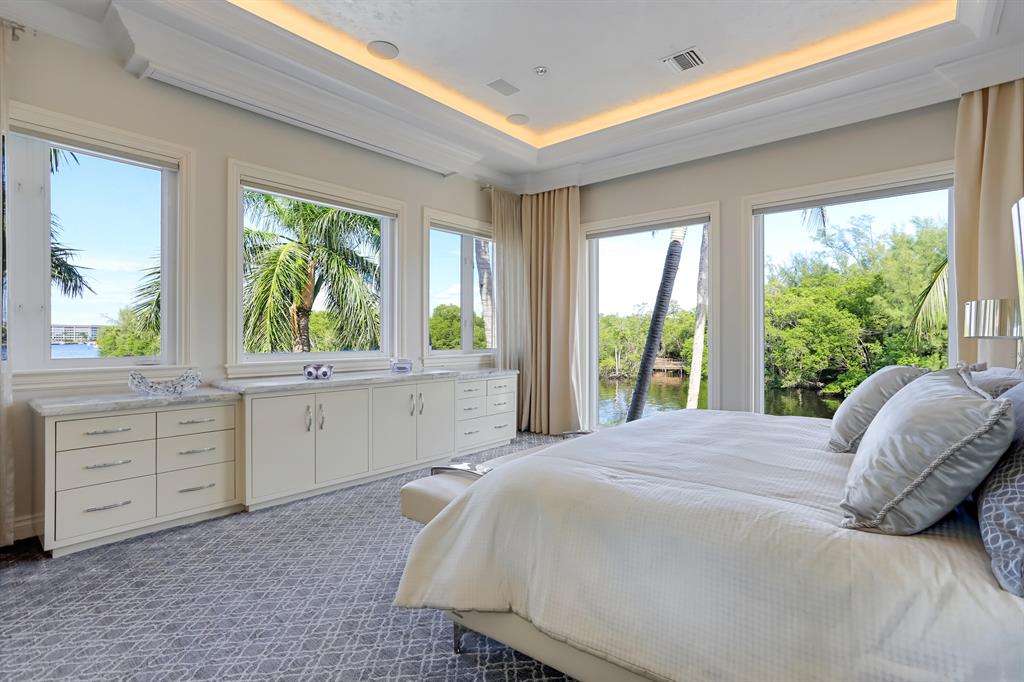 LITTLE HARBOR ON THE HILLSBORO SEC 1 - Residential