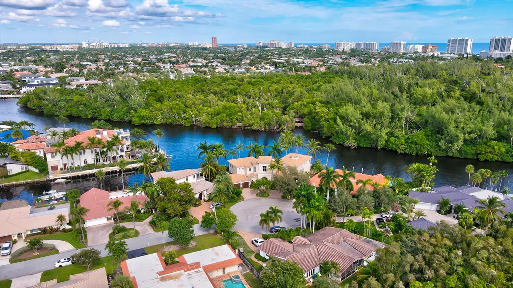 LITTLE HARBOR ON THE HILLSBORO SEC 1 - Residential