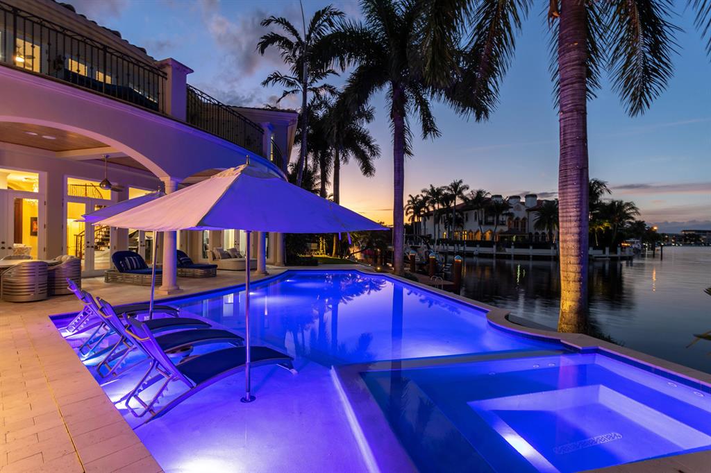 LITTLE HARBOR ON THE HILLSBORO SEC 1 - Residential