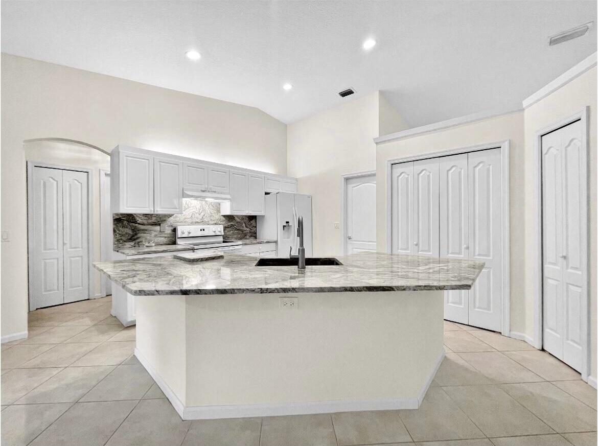 The Acreage - Residential Lease