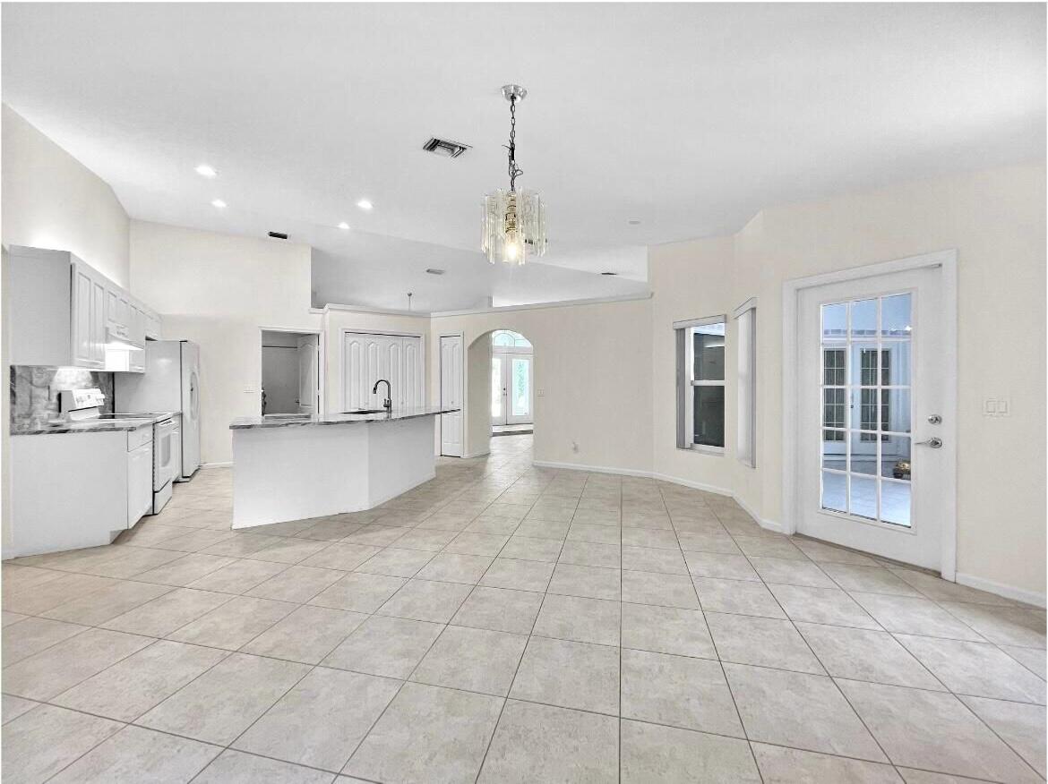 The Acreage - Residential Lease