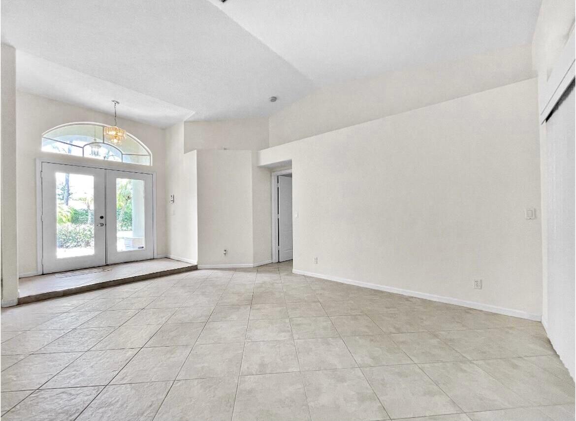 The Acreage - Residential Lease