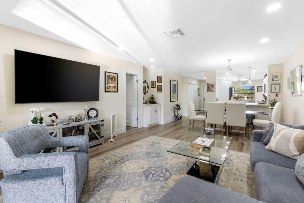 Photo of 42 Stratford Lane W #F, Boynton Beach, FL 33436 (MLS # R10968870)